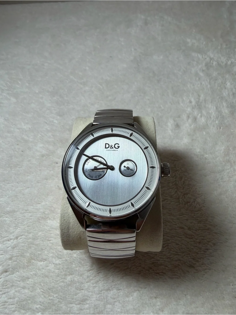 D&G Silver Tone Men's Stainless Steel Watch with Subdials **new battery**